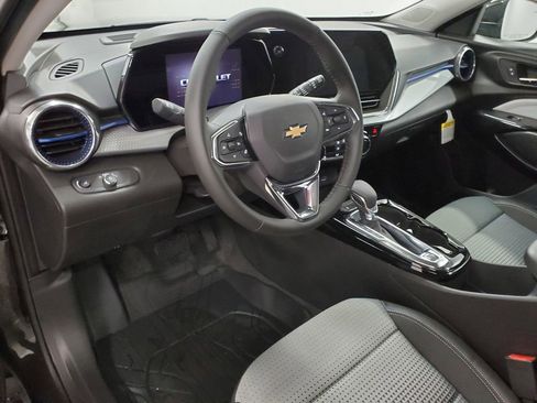 New 2026 Chevrolet Trax LT w/ Driver Confidence Package image 10