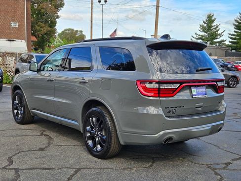 Used 2024 Dodge Durango GT image 3