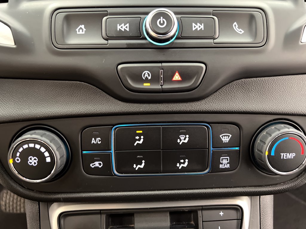 Used 2024 GMC Terrain SLE AWD/4WD image 53