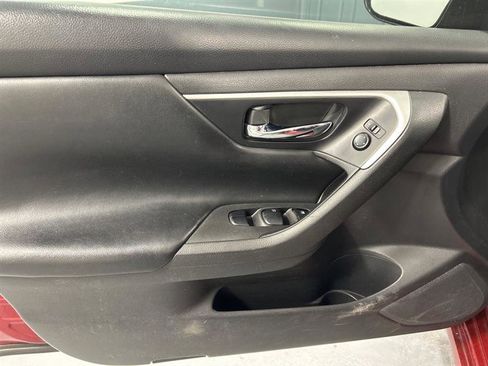 Used 2016 Nissan Altima 2.5 S w/ Power Driver Seat Package image 13