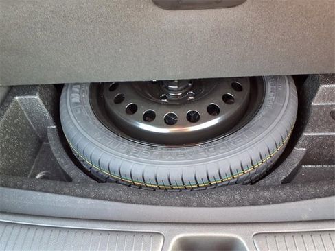 Used 2023 Buick Envision Essence w/ Sport Touring Package image 90