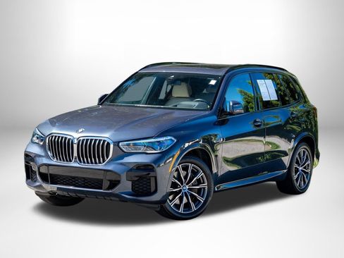 Used 2022 BMW X5 xDrive45e w/ M Sport Package AWD/4WD image 2