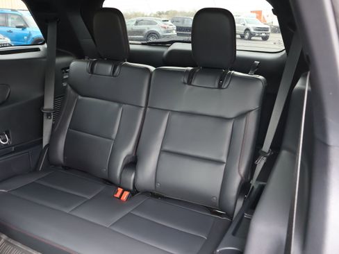Used 2025 Ford Explorer ST image 33