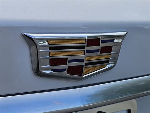 New 2025 Cadillac XT6 Luxury image 19