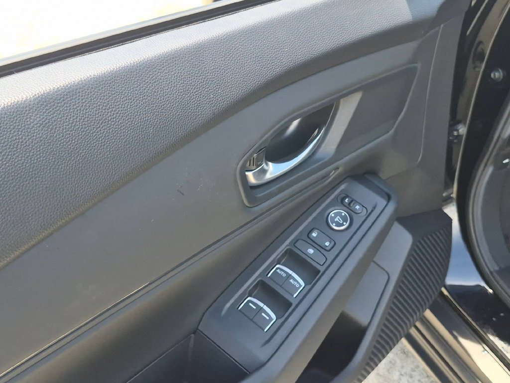 Used 2025 Honda Accord SE image 22
