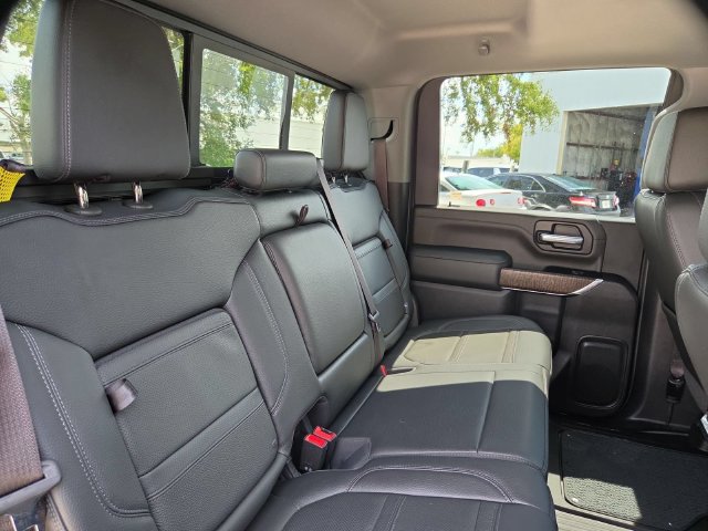 Certified 2022 GMC Sierra 2500 Denali w/ Denali Black Diamond Edition AWD/4WD image 28