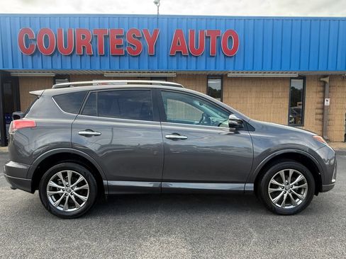 Used 2017 Toyota RAV4 Platinum w/ All Weather Liner Package AWD/4WD image 12
