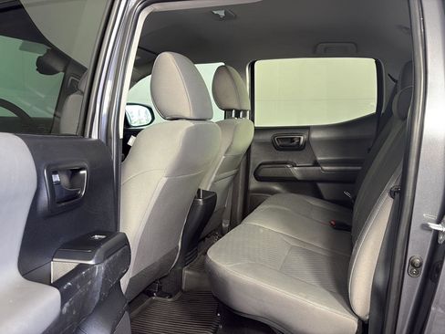 Used 2022 Toyota Tacoma SR AWD/4WD image 21
