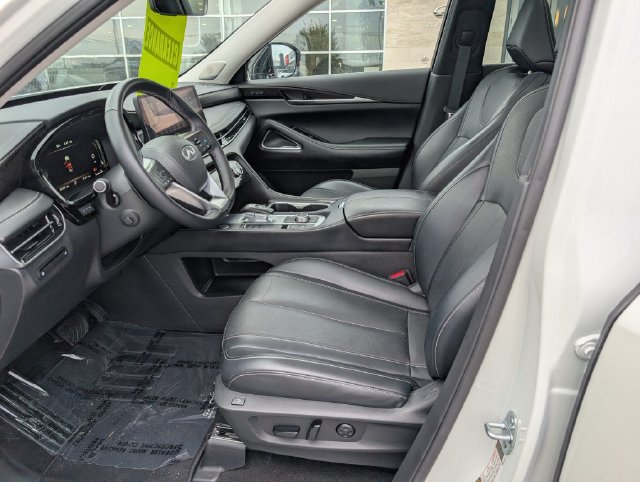 Used 2023 INFINITI QX60 Sensory w/ Cargo Package AWD/4WD image 16