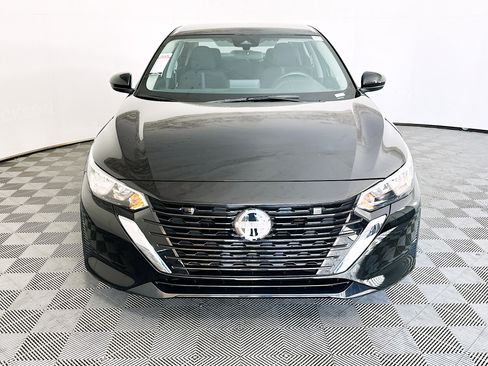 Used 2025 Nissan Sentra SV w/ All-Weather Package FWD image 8