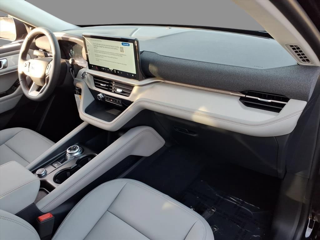 New 2026 Ford Explorer Active w/ Active Comfort Package AWD/4WD image 12