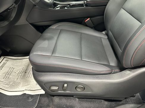 Used 2025 Chevrolet Traverse Z71 w/ Driver Confidence Package AWD/4WD image 13