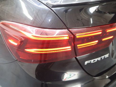 Used 2022 Kia Forte GT-Line w/ GT-Line Premium Package image 29