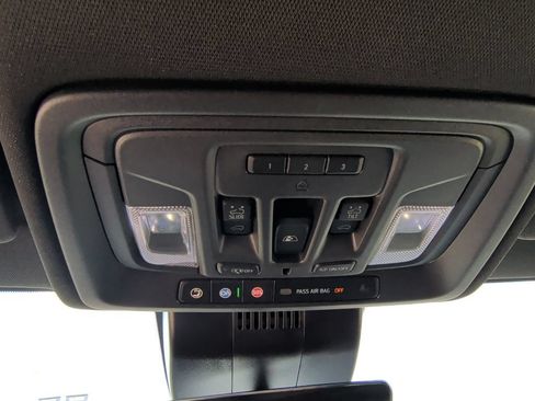 Used 2024 GMC Sierra 2500 AT4 w/ AT4 Premium Plus Package AWD/4WD image 30