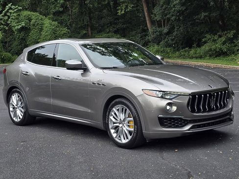 Used 2022 Maserati Levante GT image 8