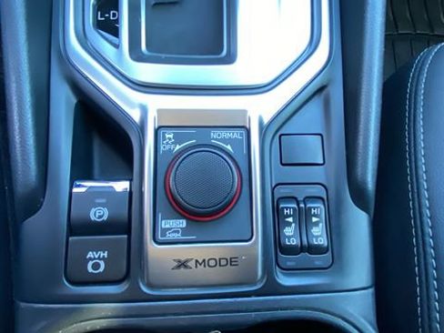 Used 2023 Subaru Forester Premium image 32