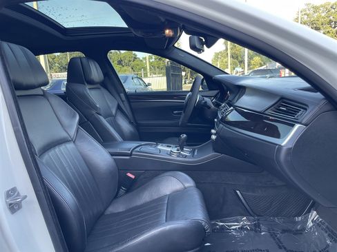Used 2013 BMW M5 RWD image 23