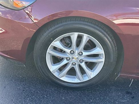 Used 2016 Chevrolet Malibu LT image 6