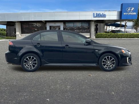 Used 2017 Mitsubishi Lancer ES image 8