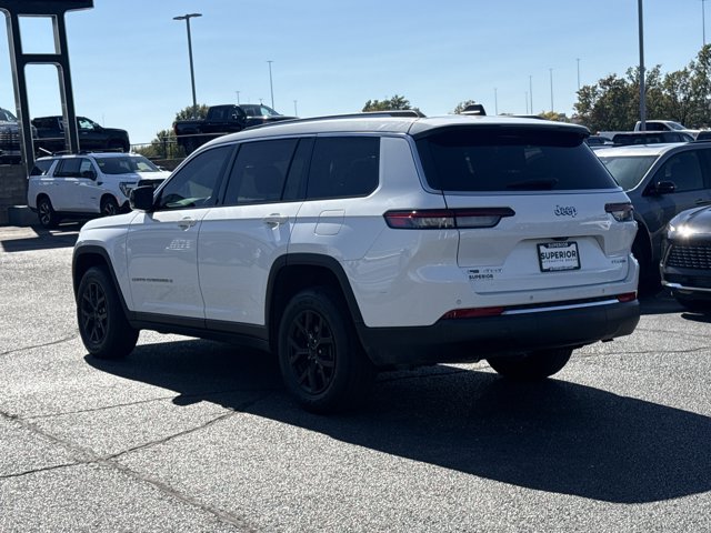 Used 2022 Jeep Grand Cherokee L Limited AWD/4WD image 14