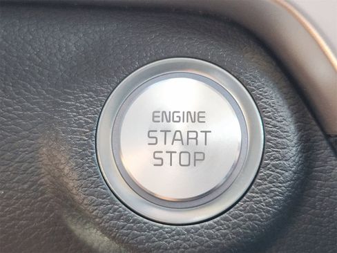 New 2025 Kia Telluride S image 18