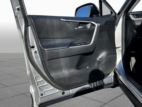 Used 2023 Toyota RAV4 XLE w/ Convenience Package FWD image 33