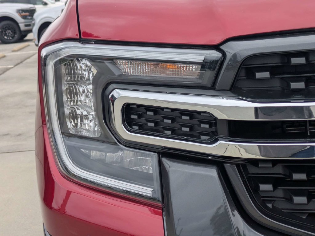 New 2026 Ford Ranger Lariat w/ Trailer Tow Package AWD/4WD image 10