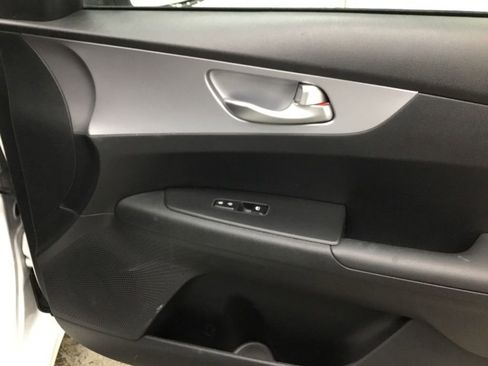 Used 2024 Kia Forte LXS image 19