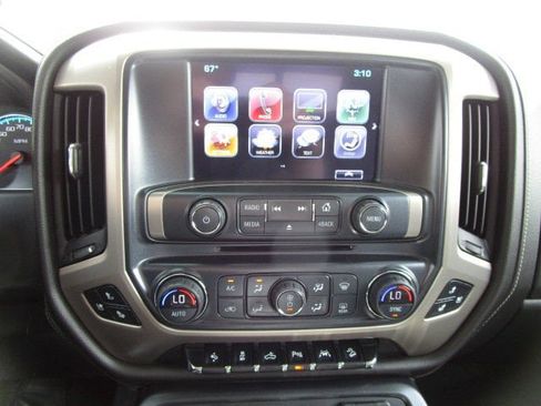 Used 2017 GMC Sierra 1500 Denali AWD/4WD image 18