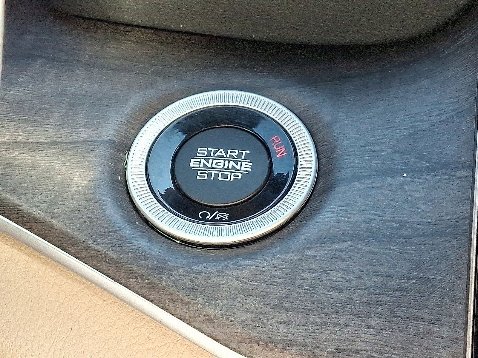 Certified 2023 Jeep Grand Cherokee Limited AWD/4WD image 27