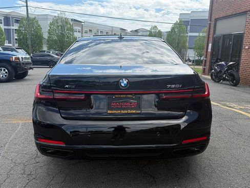 Used 2020 BMW 740i xDrive w/ Cold Weather Package image 10