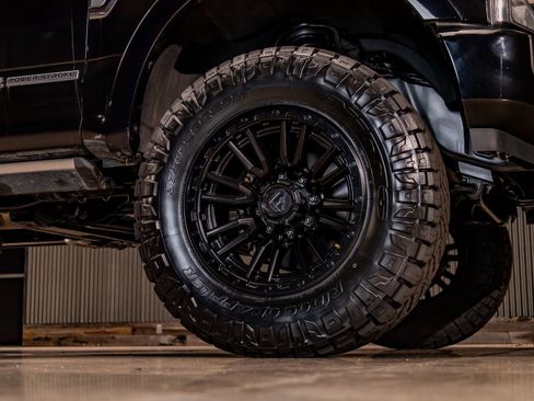 Used 2022 Ford F250 Lariat w/ Tremor Off-Road Package image 16