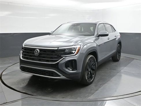 New 2026 Volkswagen Atlas Cross Sport SE image 30