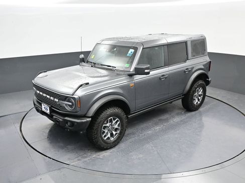 New 2025 Ford Bronco Badlands image 36