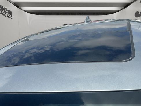 Used 2024 Chevrolet Malibu LT FWD image 12