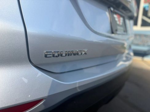 Used 2022 Chevrolet Equinox LS AWD/4WD image 35