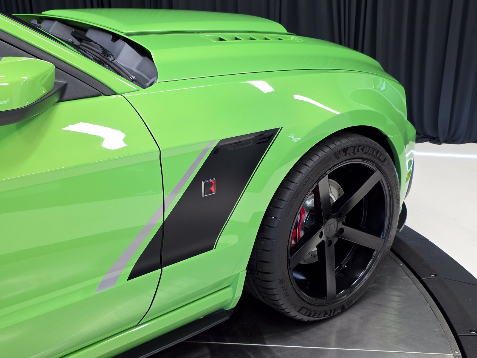 Used 2013 Ford Mustang GT Premium w/ Electronics Pkg RWD image 51