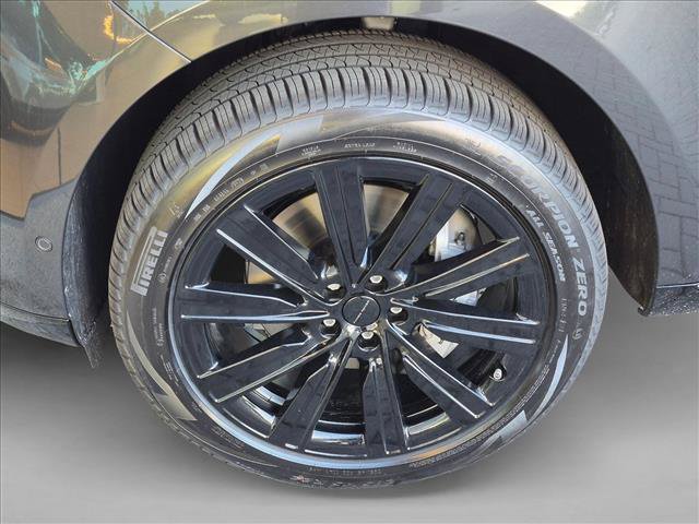 New 2026 Land Rover Range Rover Long Wheelbase SE AWD/4WD image 9