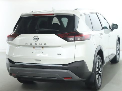 Used 2021 Nissan Rogue SV w/ Premium Package FWD image 48