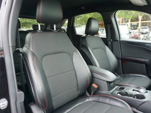 Used 2023 Ford Escape ST-Line w/ Tech Pack #1 FWD image 2