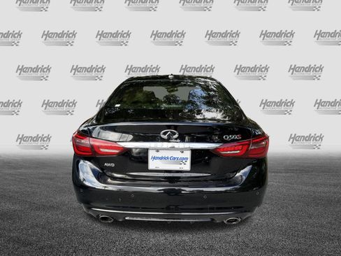 Used 2018 INFINITI Q50 Red Sport 400 w/ Sensory Package (Sport) AWD/4WD image 8
