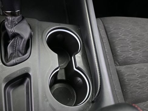 Used 2024 Dodge Durango GT image 28