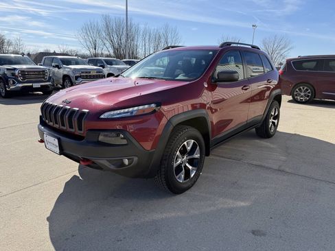 Used 2014 Jeep Cherokee Trailhawk w/ Comfort/Convenience Group image 2