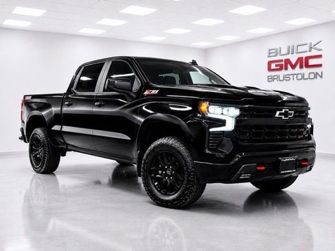 Used 2023 Chevrolet Silverado 1500 LT Trail Boss w/ Convenience Package II AWD/4WD image 1
