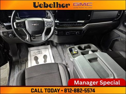 Used 2024 Chevrolet Silverado 1500 RST AWD/4WD image 10