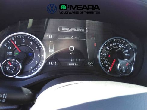 Used 2025 RAM 1500 Big Horn AWD/4WD image 5
