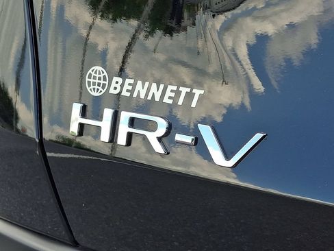 Used 2025 Honda HR-V LX image 28