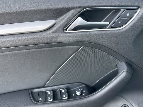 Used 2018 Audi A3 e-tron Premium w/ Sport Package image 10