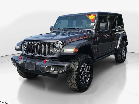 Used 2025 Jeep Wrangler Unlimited Rubicon AWD/4WD image 10