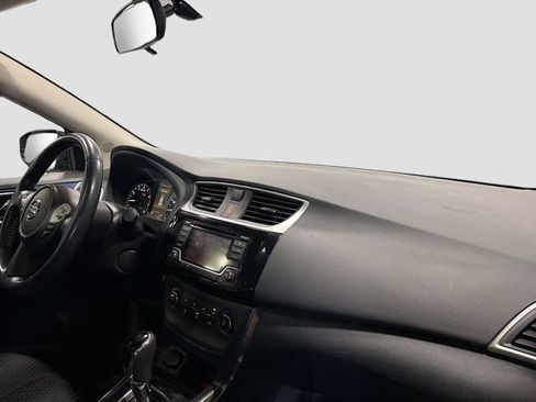 Used 2017 Nissan Sentra SR FWD image 23